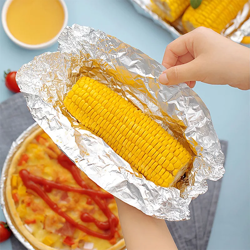Quels avantages opérationnels clés le rouleau de papier d'aluminium commercial de 45 cm apporte-t-il aux cuisines de restauration ?